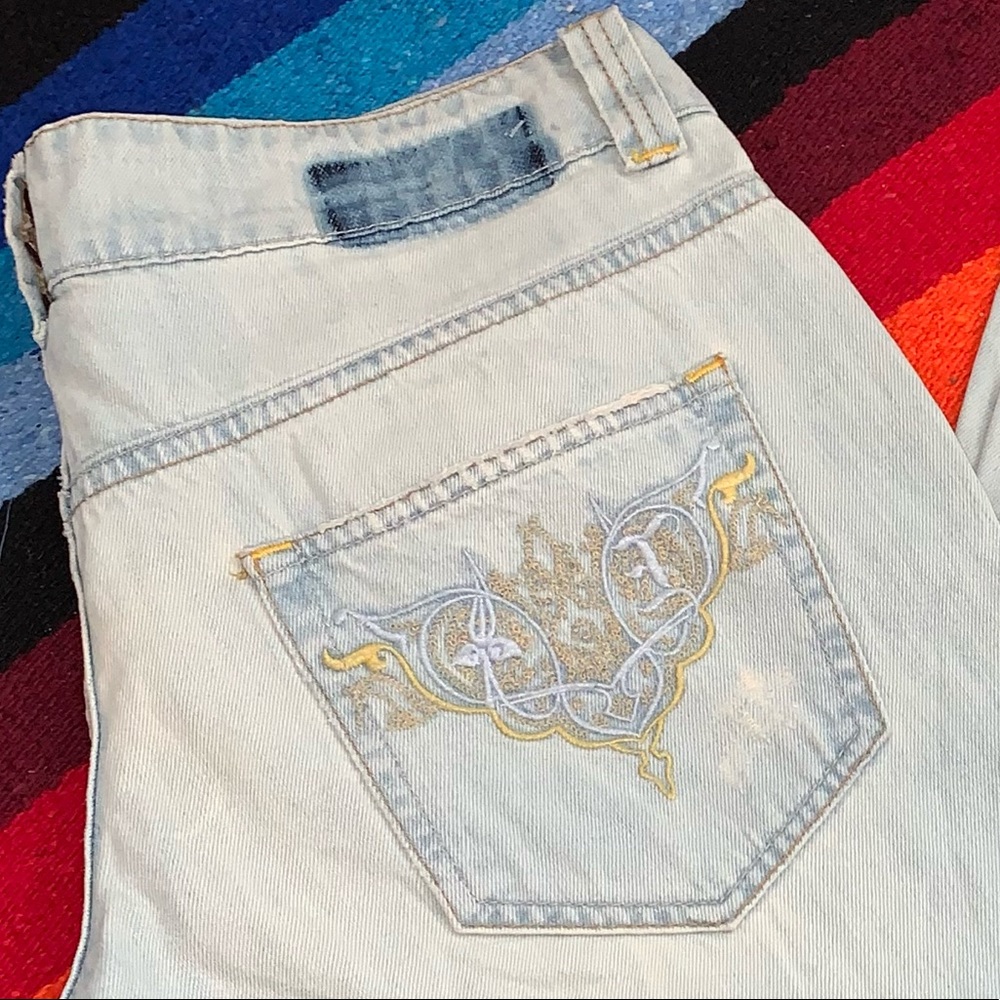 NWOT Espirit Cropped Jean